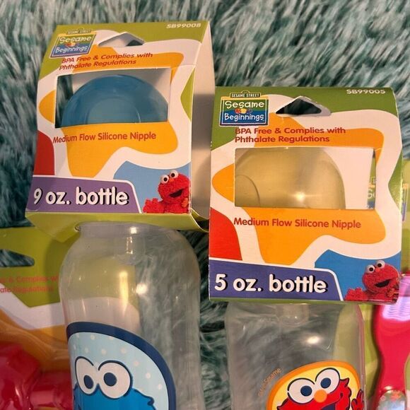 Sesame Beginnings ELMO Baby LOT 2 Bottles, Rattle, Toy, Fork & Spoon NEW Sealed - Picture 5 of 9